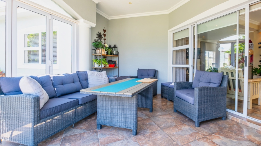 3 Bedroom Property for Sale in Kingswood Golf Estate Western Cape